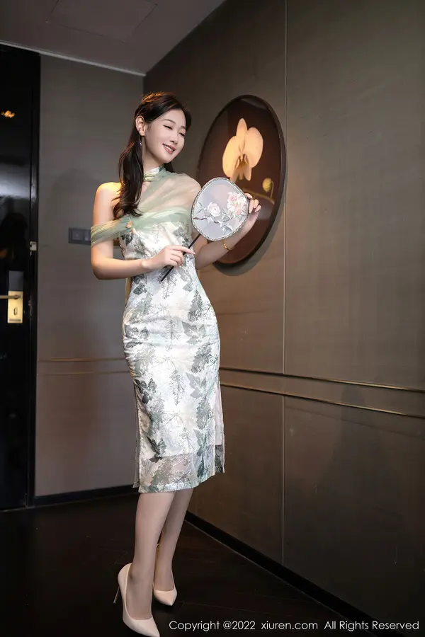 Vol. 05680 唐安琪（81P） (3/81)