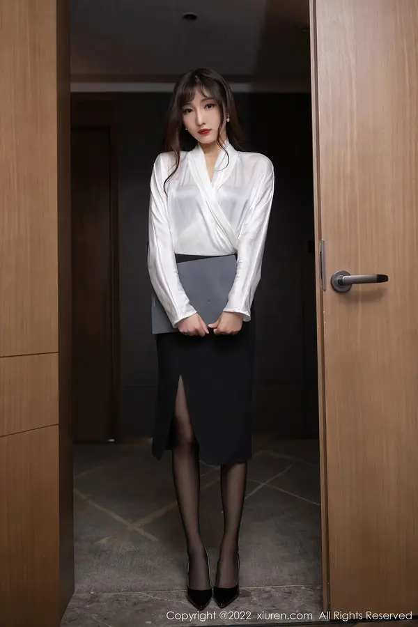 Vol. 05564 陆萱萱（81P） (3/81)