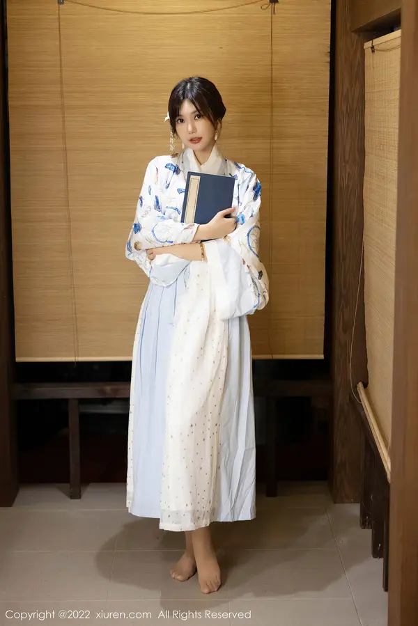 Vol. 05569 绮里嘉ula（76P） (3/76)