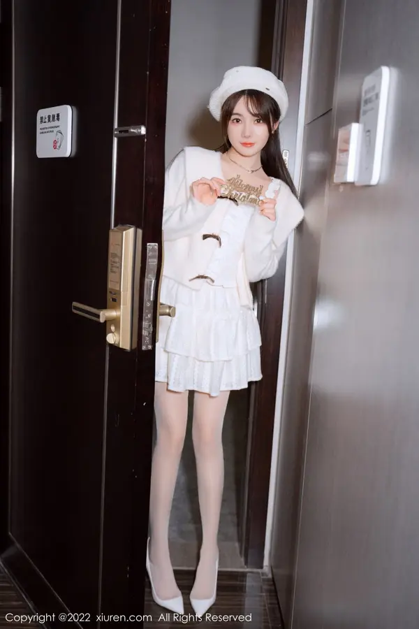 Vol. 06025 婠婠么（69P） (3/69)