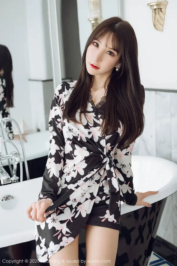 Vol. 0296 周于希Sandy（61P） (2/61)