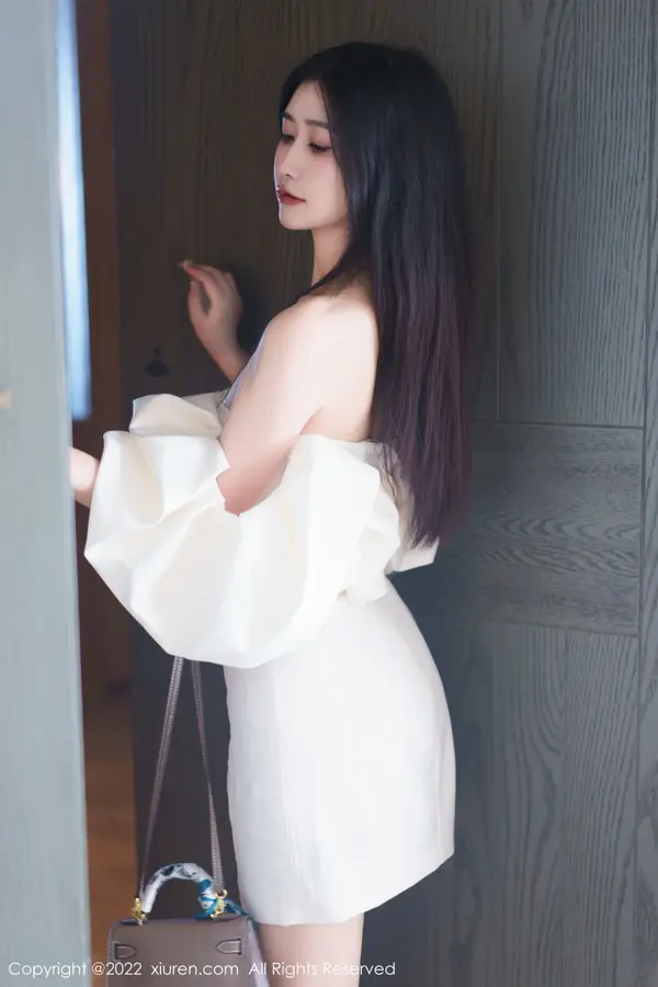 Vol. 06032 laura阿姣（93P） (3/93)