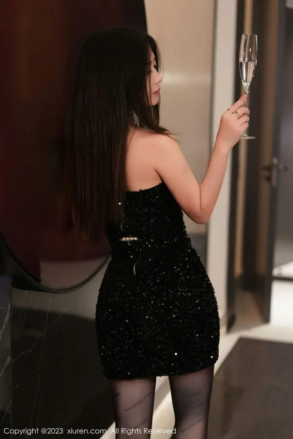 Vol. 06244 laura阿姣（91P） (2/91)