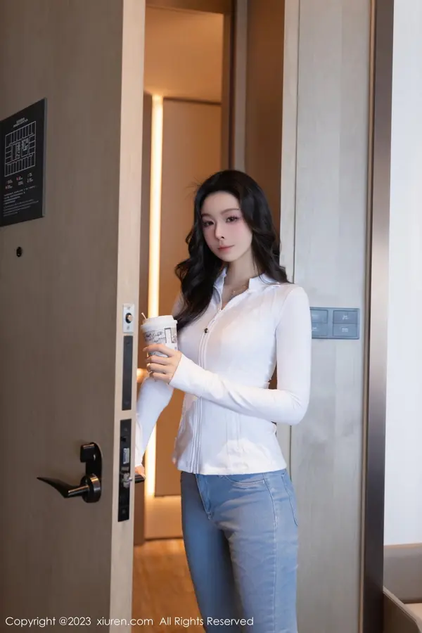 Vol. 07639 小逗逗（81P） (2/81)
