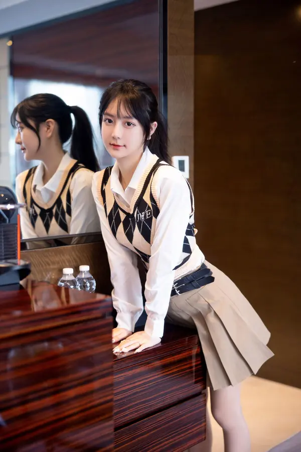 谢小蒽《电动棒》（139P + 4V） (5/139)