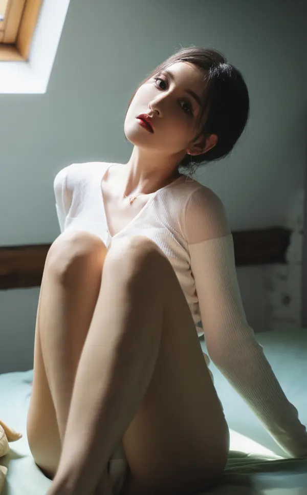 沈梦瑶《天窗激凸》（30P） (5/30)