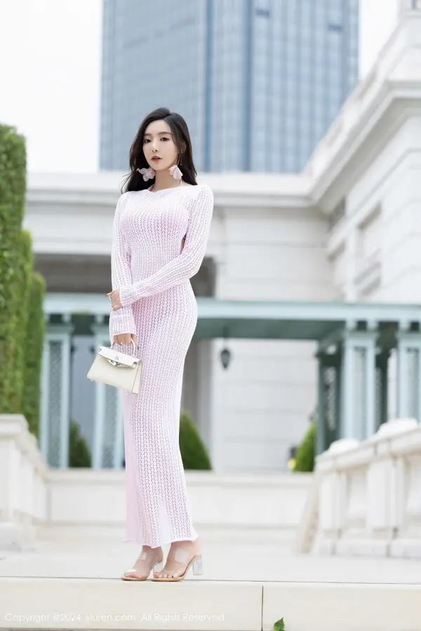 Vol. 08055 王馨瑶yanni（82P） (2/82)