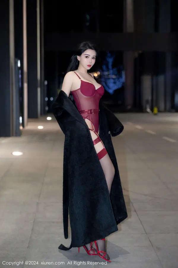 Vol. 08221 李若汐（86P） (4/86)