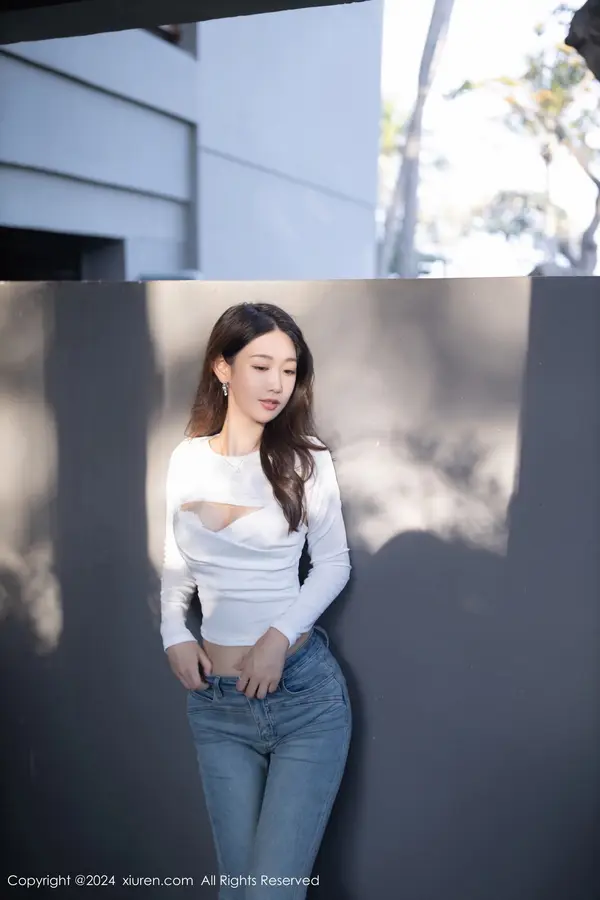 Vol. 08250 唐安琪（81P） (4/81)