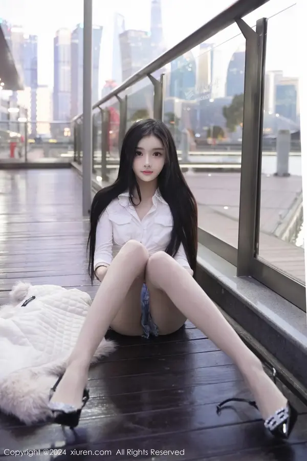 Vol. 08261 龙雪儿（78P） (2/78)