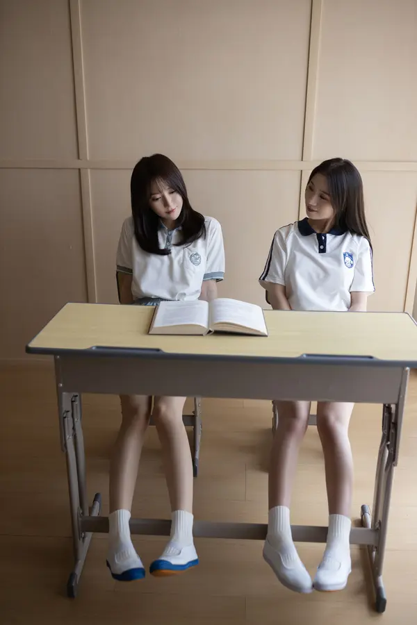 鱼子酱Fish&杏子Yada《同桌的你》（152P） (3/152)
