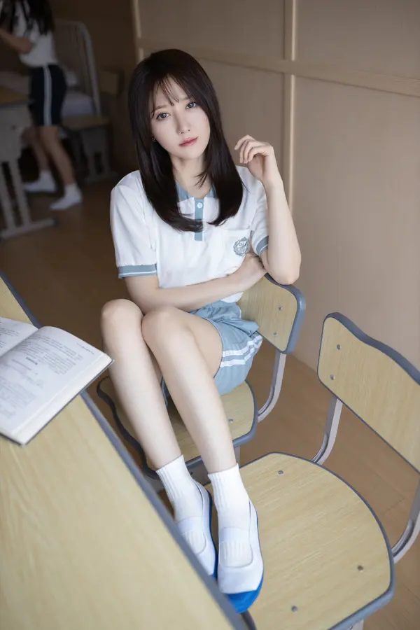鱼子酱Fish&杏子Yada《同桌的你》（152P） (4/152)