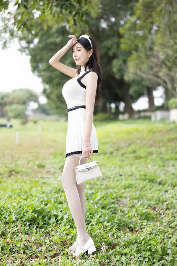 Vol. 08334 王馨瑶yanni（81P） (3/81)