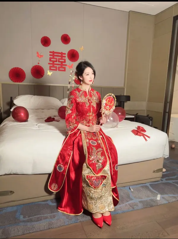 Vol. 8376 利世《私购流出》（54P + 2V） (2/54)