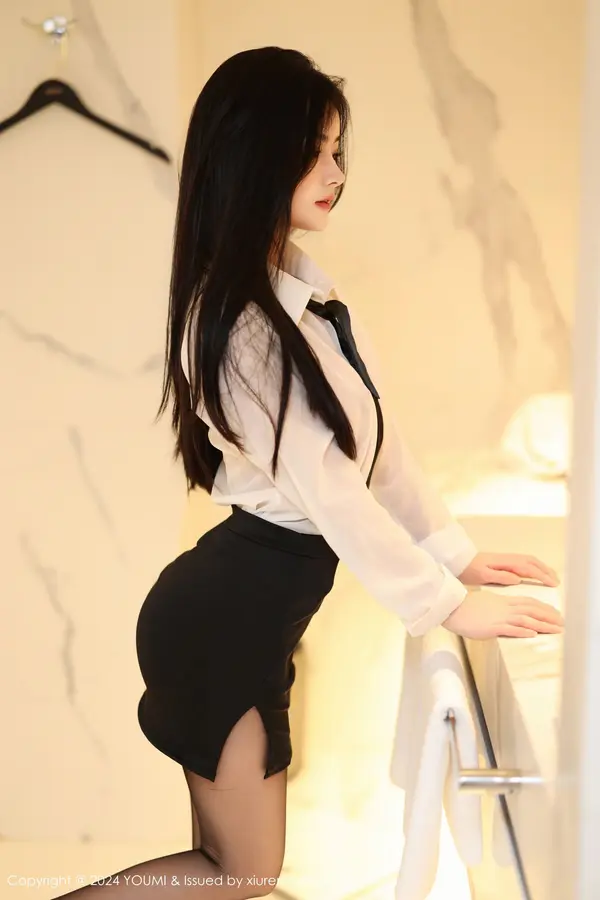 Vol. 1050 谭小灵（91P） (3/91)