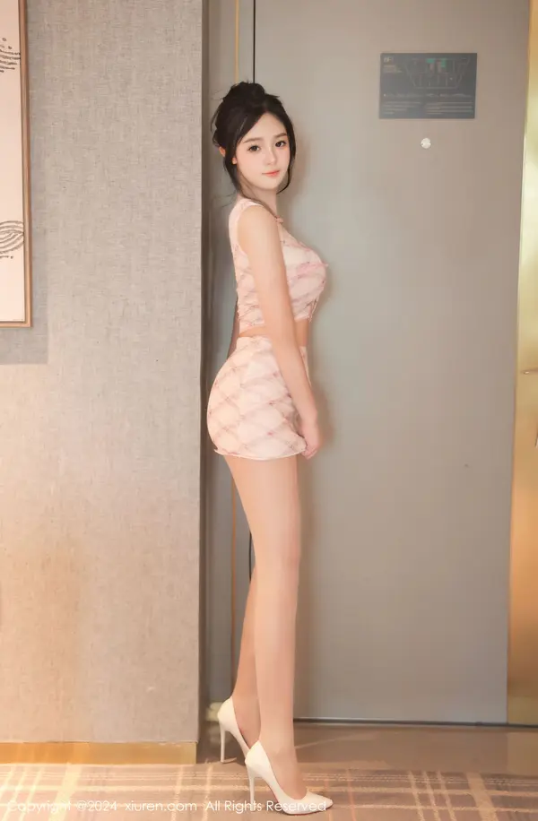 Vol. 08419 金小依（81P） (4/81)