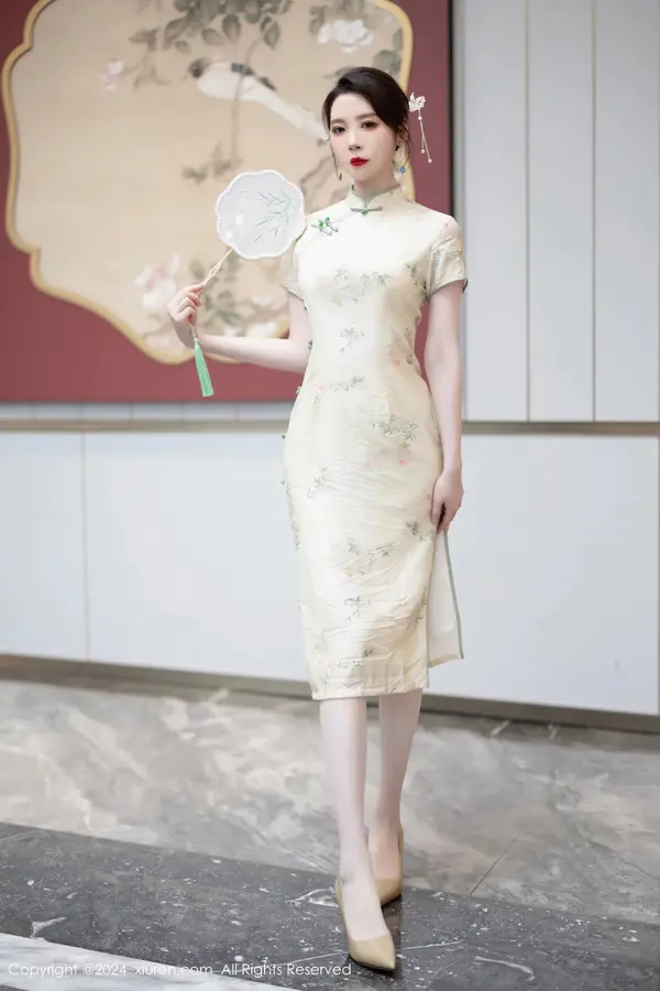 Vol. 08497 梦心玥（84P） (2/84)