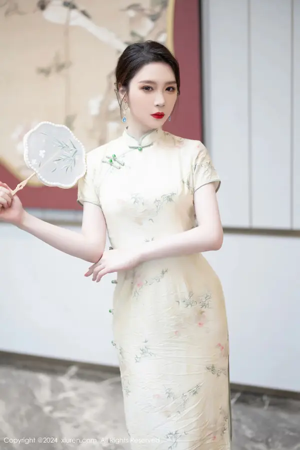 Vol. 08497 梦心玥（84P） (3/84)