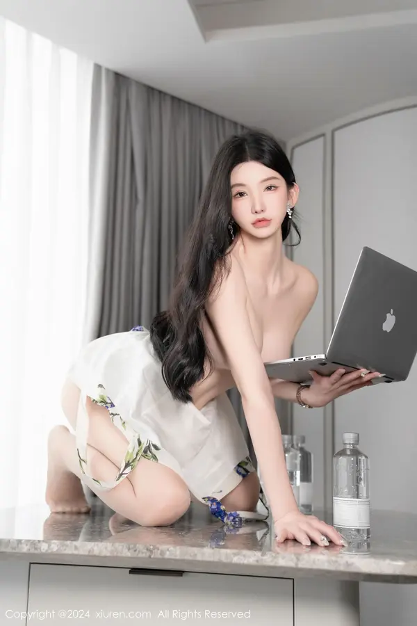 Vol. 08513 周于希Sally（86P） (6/86)