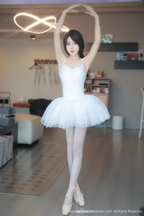 Vol. 08564 桃妖夭（81P） (2/81)