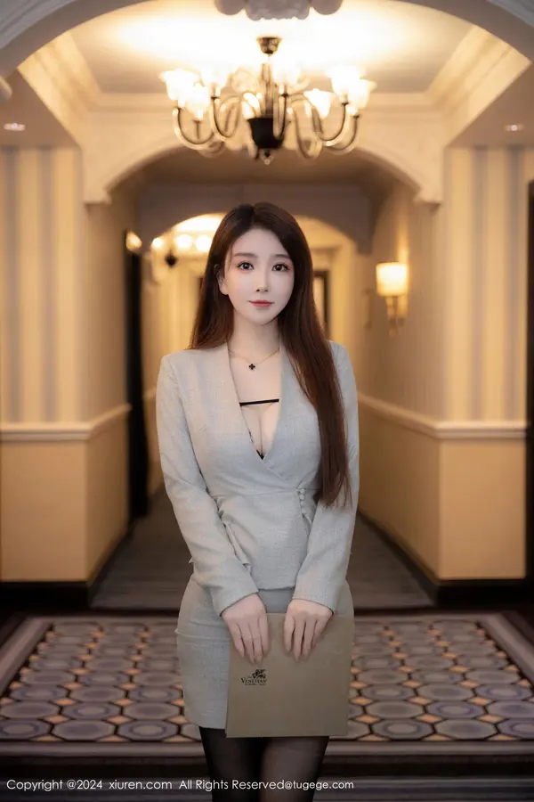 Vol. 08716 雨儿酱eve（84P） (2/84)