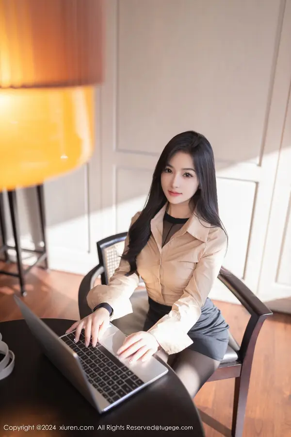 Vol. 08835 谭小灵（81P） (3/81)