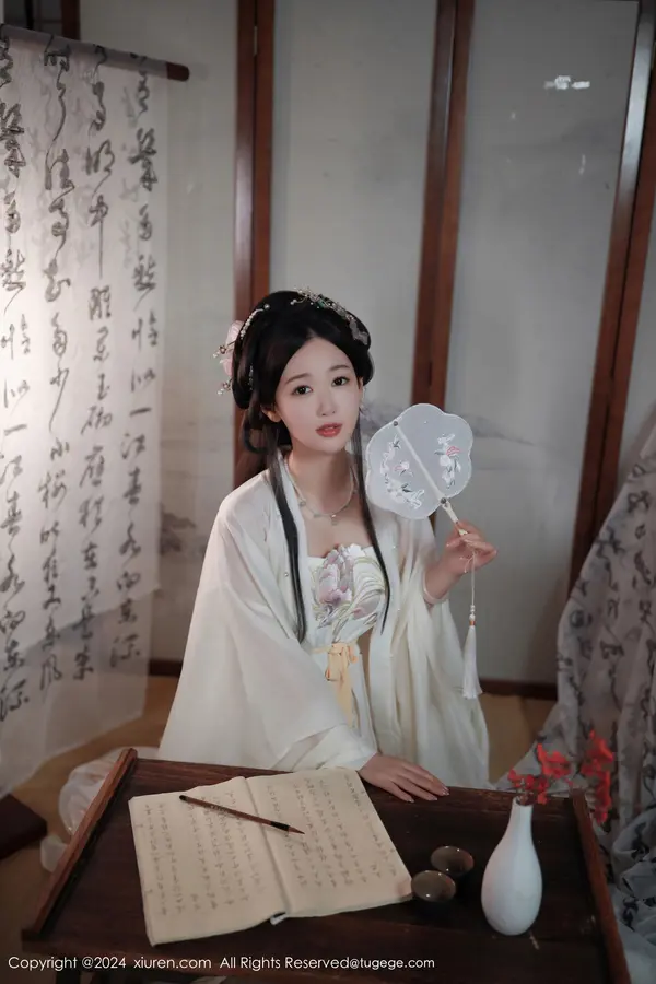 Vol. 08898 唐安琪（82P） (3/82)