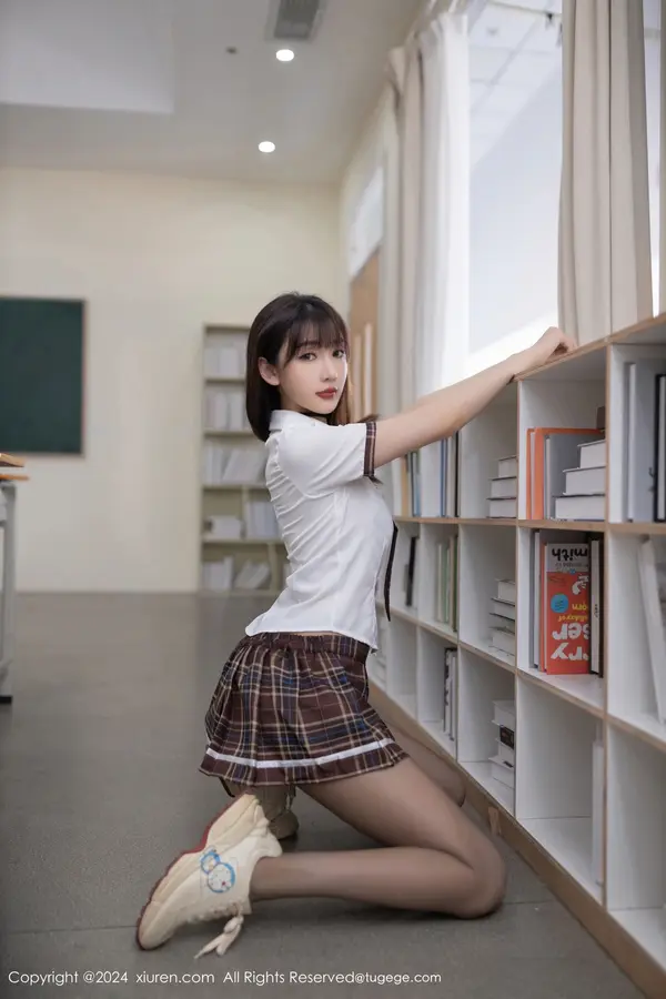 Vol. 08918 陆萱萱（81P） (2/81)