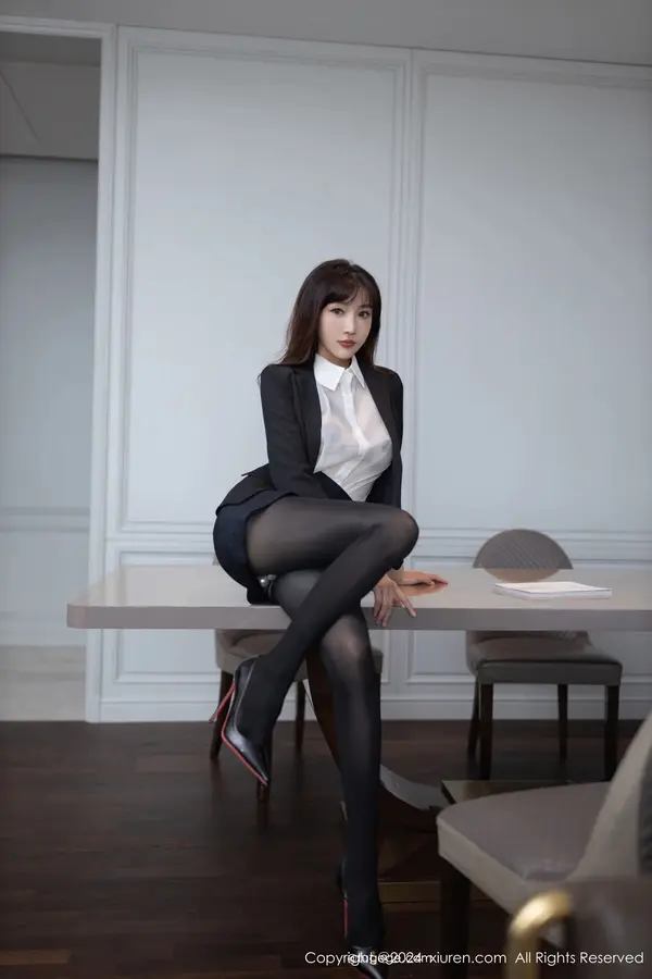 Vol. 08988 陆萱萱（81P） (5/81)