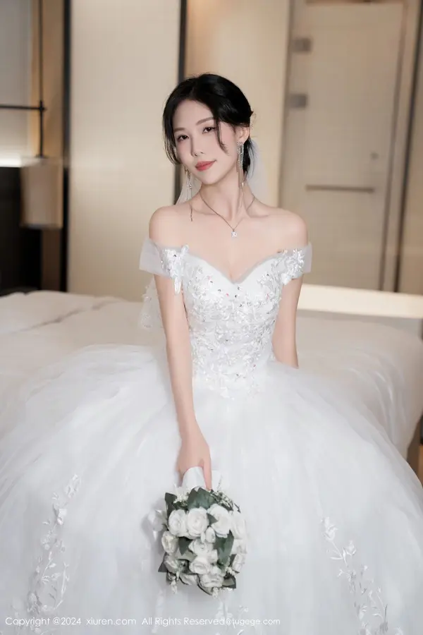 Vol. 08998 利世（101P） (2/101)