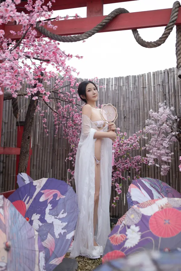 Vol. 8927 鱼子酱Fish《花想容》（120P） (4/120)