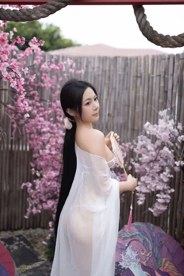 Vol. 8927 鱼子酱Fish《花想容》（120P） (5/120)