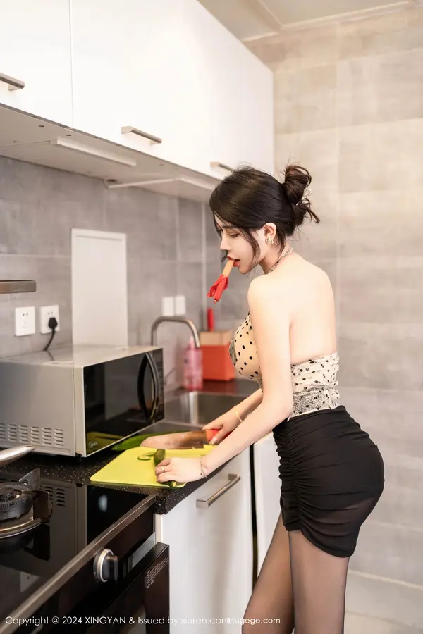 Vol. 0275 李若汐ci（81P） (3/81)