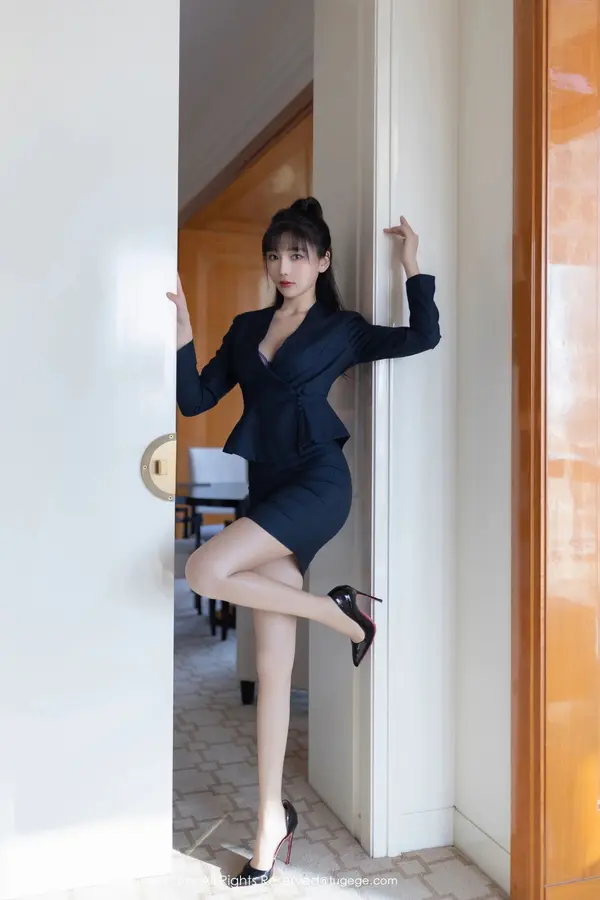 Vol. 09263 陆萱萱（81P） (2/81)