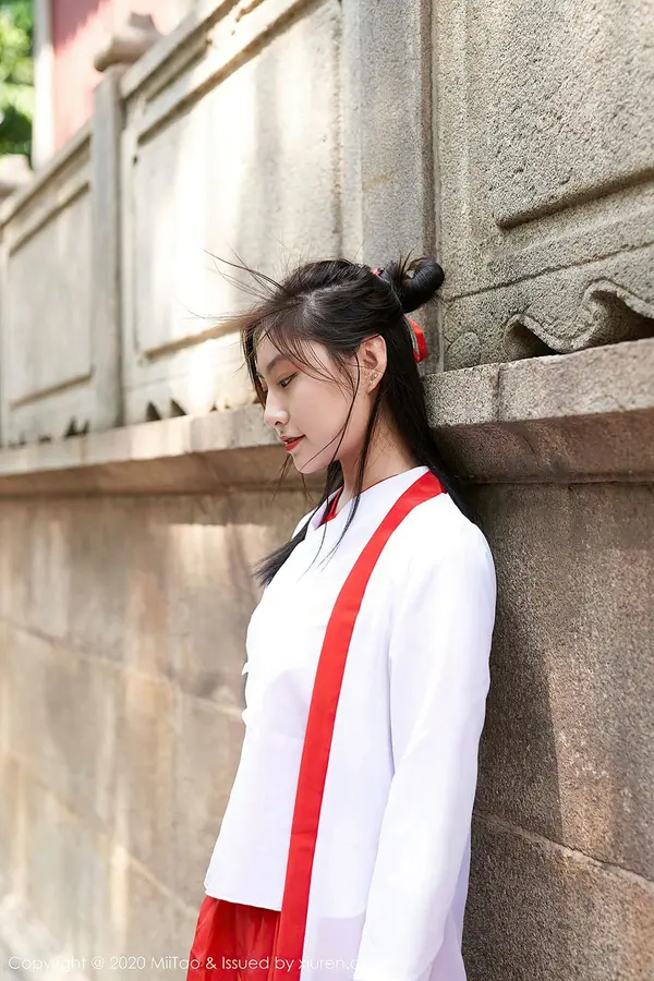 Vol. 0142 茵茵（35P） (2/35)