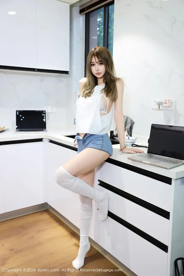 Vol. 09374 Zoe柚柚（76P） (2/76)