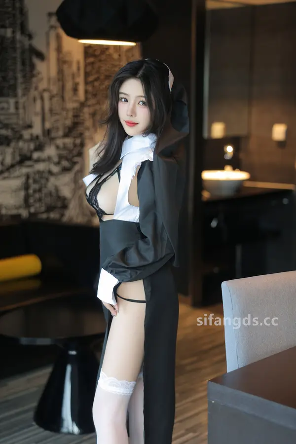 Vol. 9045 袁圆《私购流出》（82P + 2V） (2/82)