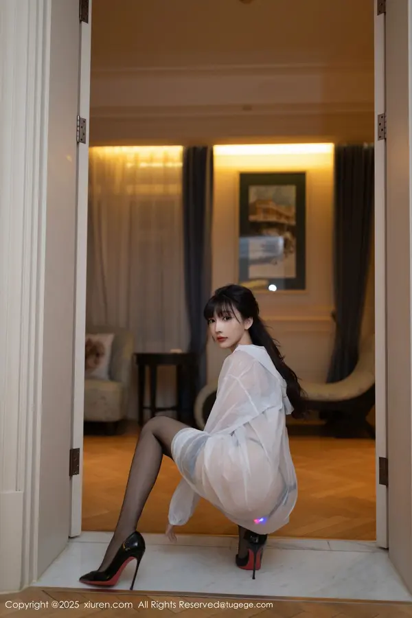 Vol. 09700 陆萱萱（81P） (4/81)