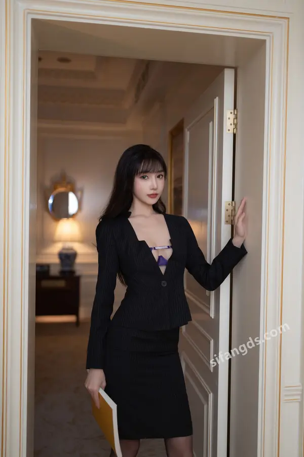 Vol. 9692 安然anran&陆萱萱《私购流出》（100P + 1V） (2/100)