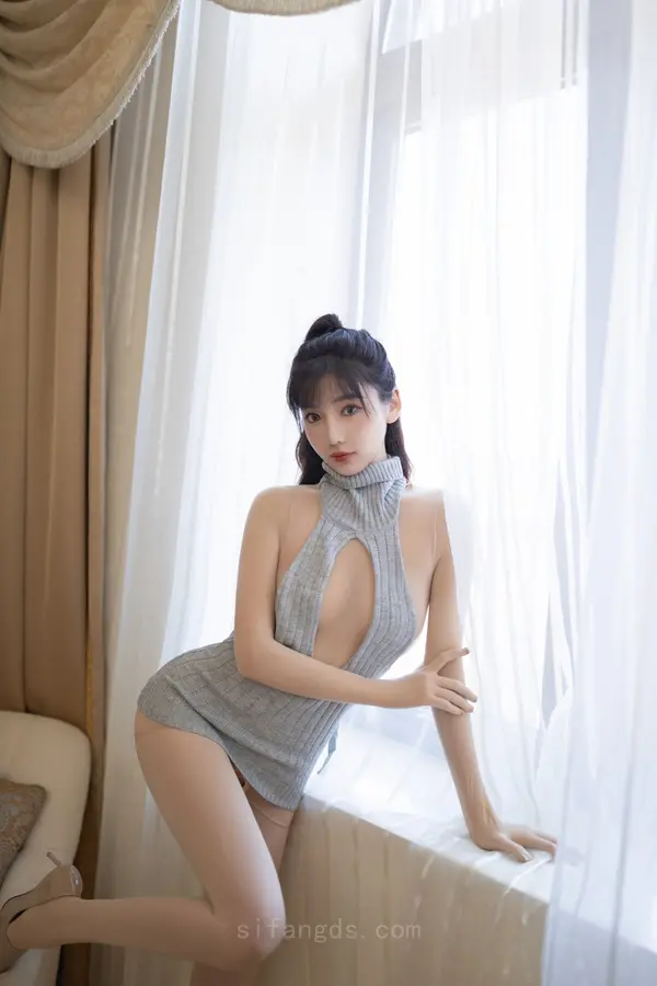 Vol. 9413 陆萱萱《私购流出》（91P + 1V） (2/91)