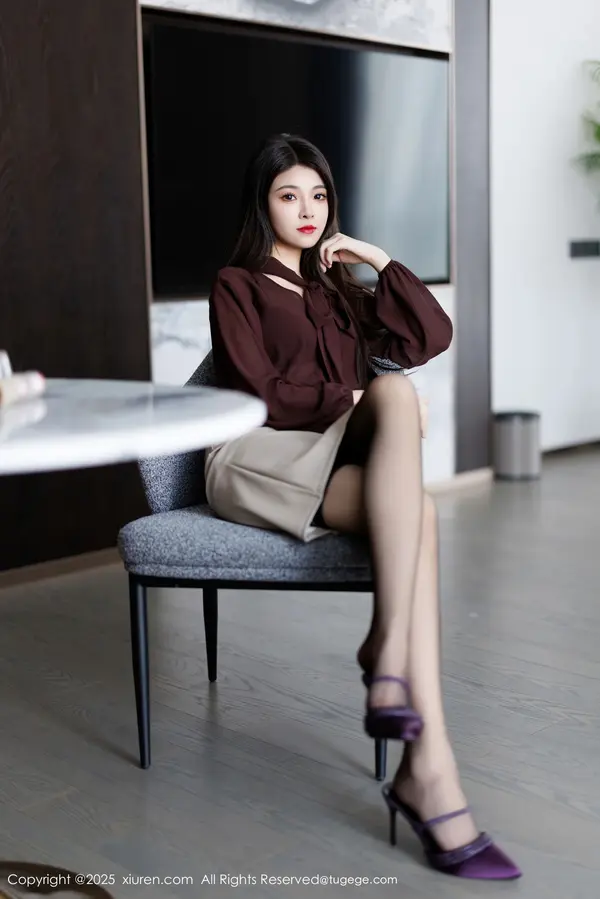 Vol. 09868 初梦瑶（84P） (2/84)