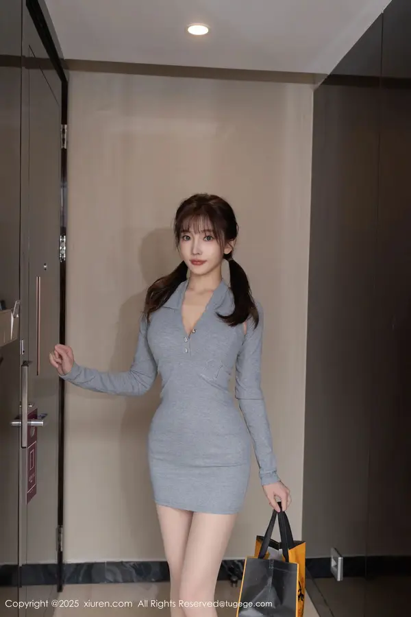 Vol. 10049 陆萱萱（81P） (3/81)