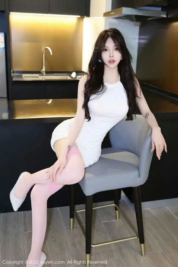 Vol. 06527 玉兔miki（83P） (2/83)