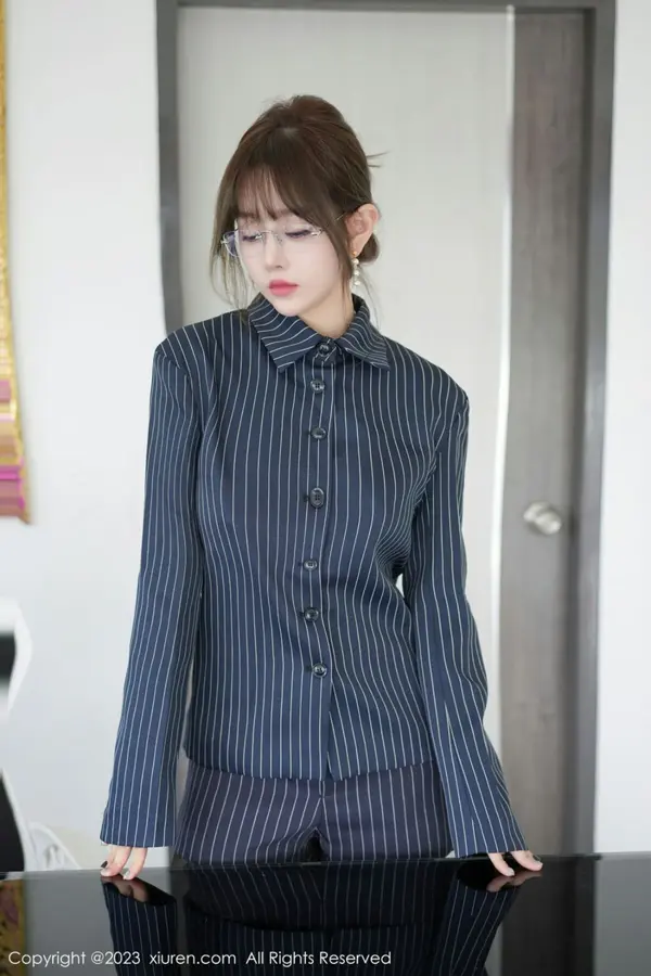 Vol. 06689 王雨纯（97P） (2/97)