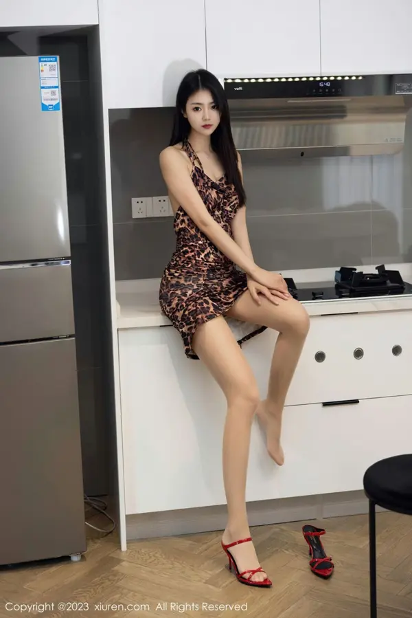 Vol. 06703 可乐Vicky（59P） (2/59)