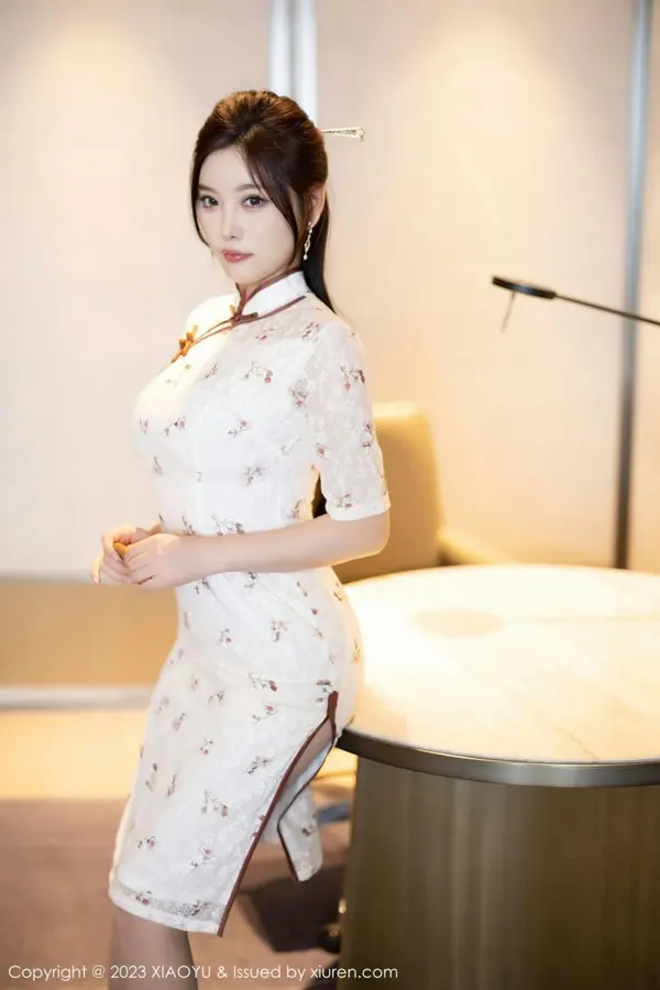 Vol. 1026 杨晨晨Yome（101P） (3/101)