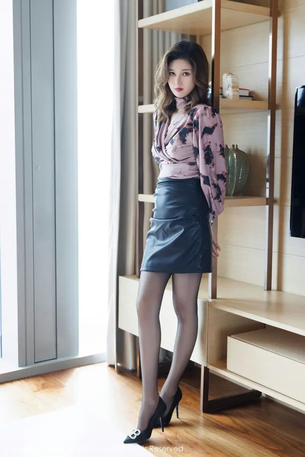 Vol. 06735 杨可可coco（64P） (2/64)