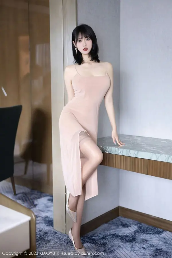 Vol. 1028 林子遥（81P） (2/81)