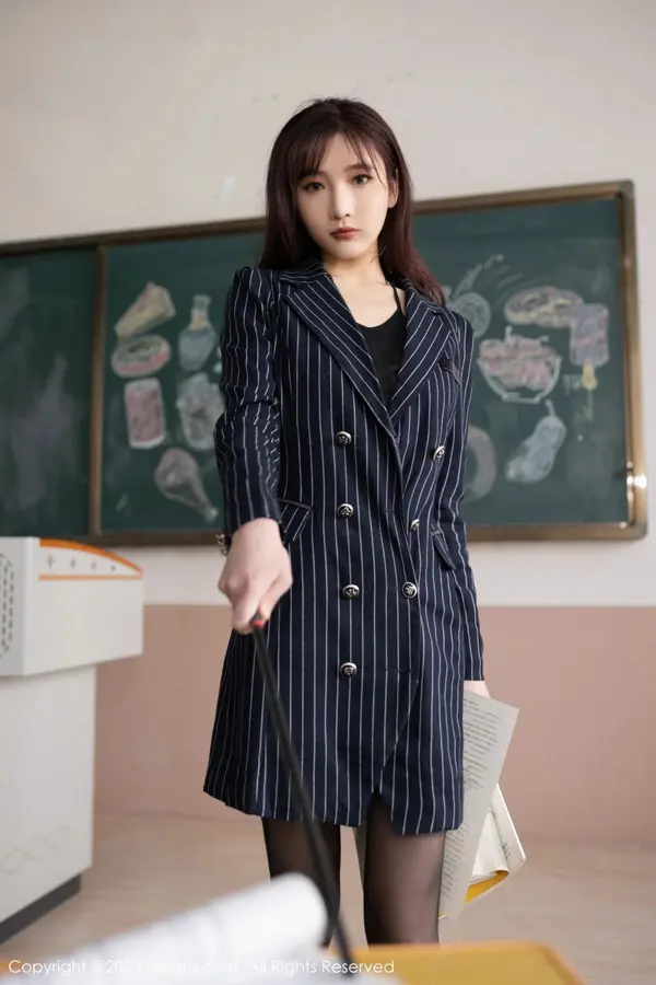 Vol. 06843 陆萱萱（81P） (2/81)