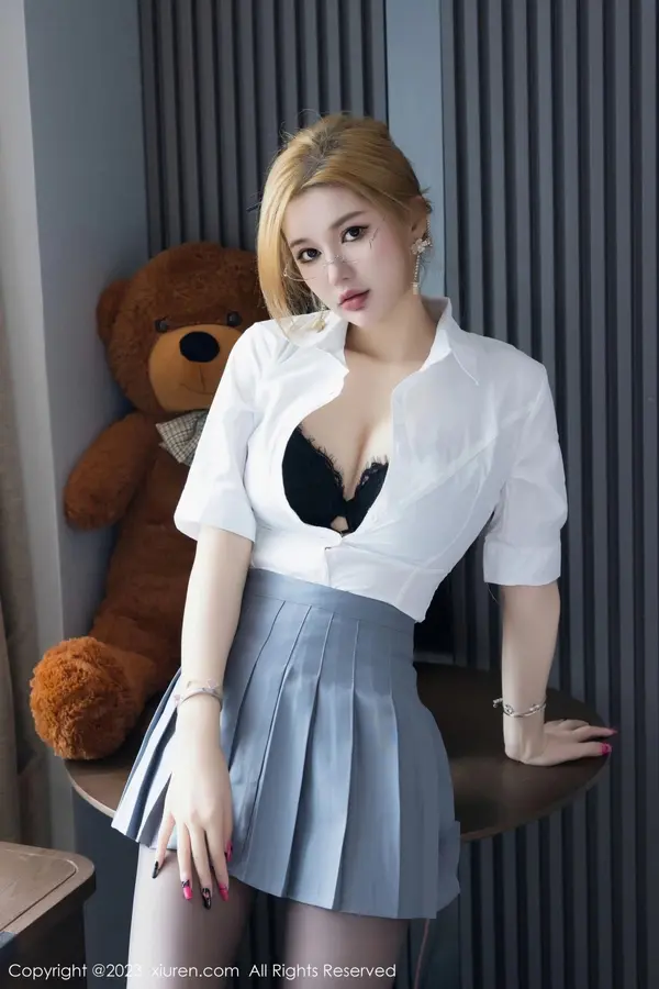 Vol. 06836 杨可可coco（92P） (2/92)
